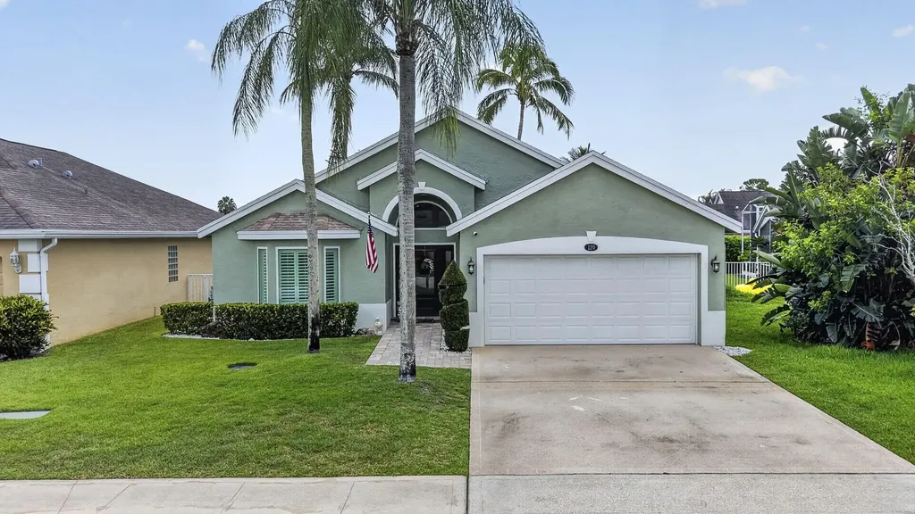 120 Saratoga Boulevard E Royal Palm Beach FL 33411