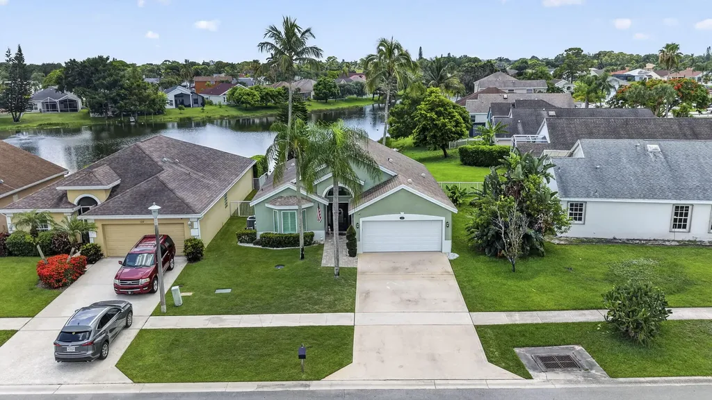 120 Saratoga Boulevard E Royal Palm Beach FL 33411