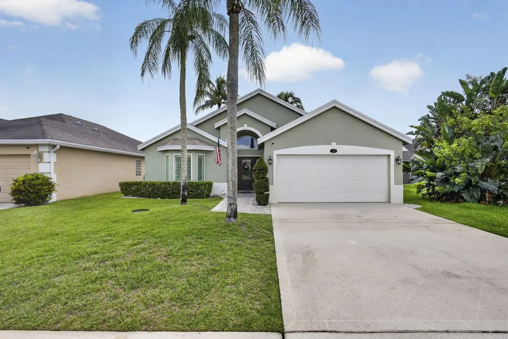 120 Saratoga Boulevard E Royal Palm Beach FL 33411
