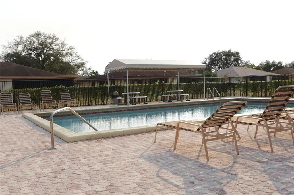 2987 NW 110th Avenue Sunrise FL 33322