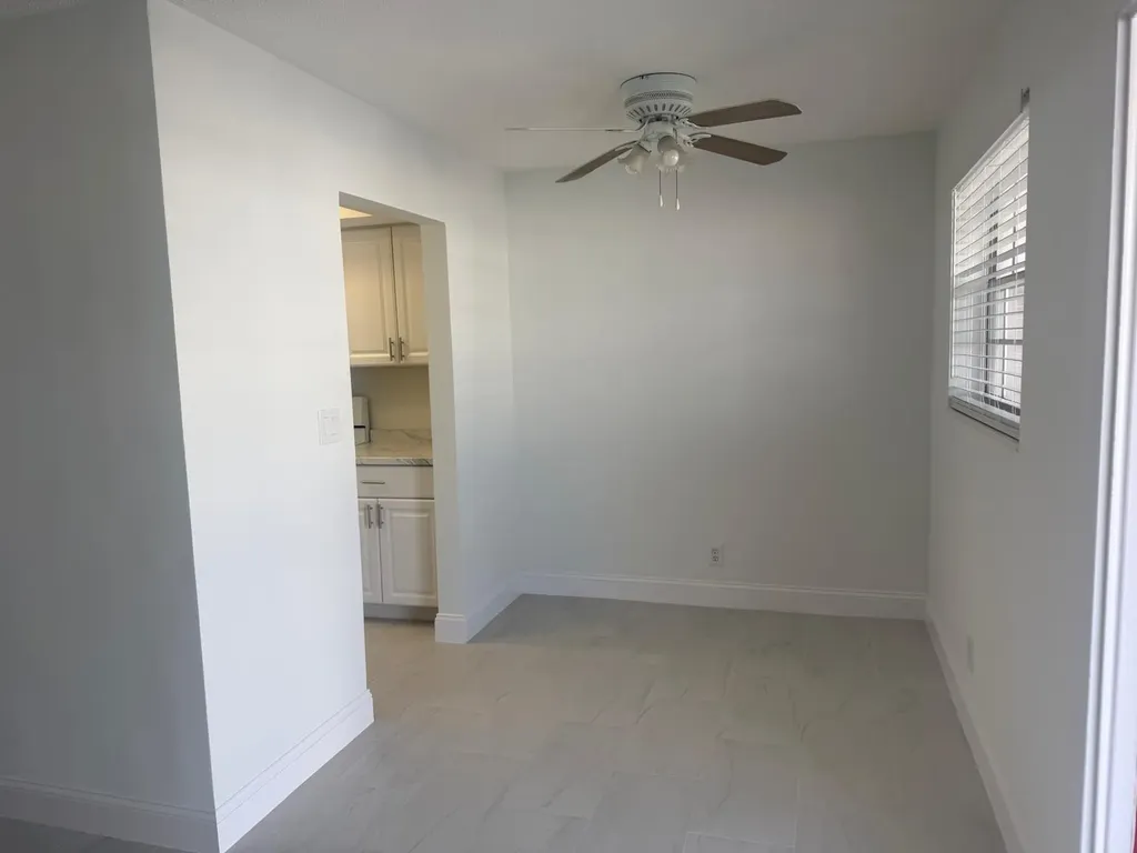 402 Lake Shore Drive West Palm Beach FL 33403
