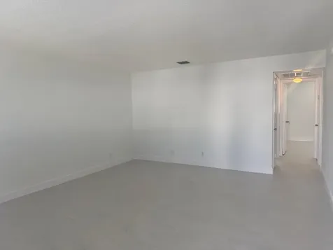 402 Lake Shore Drive West Palm Beach FL 33403