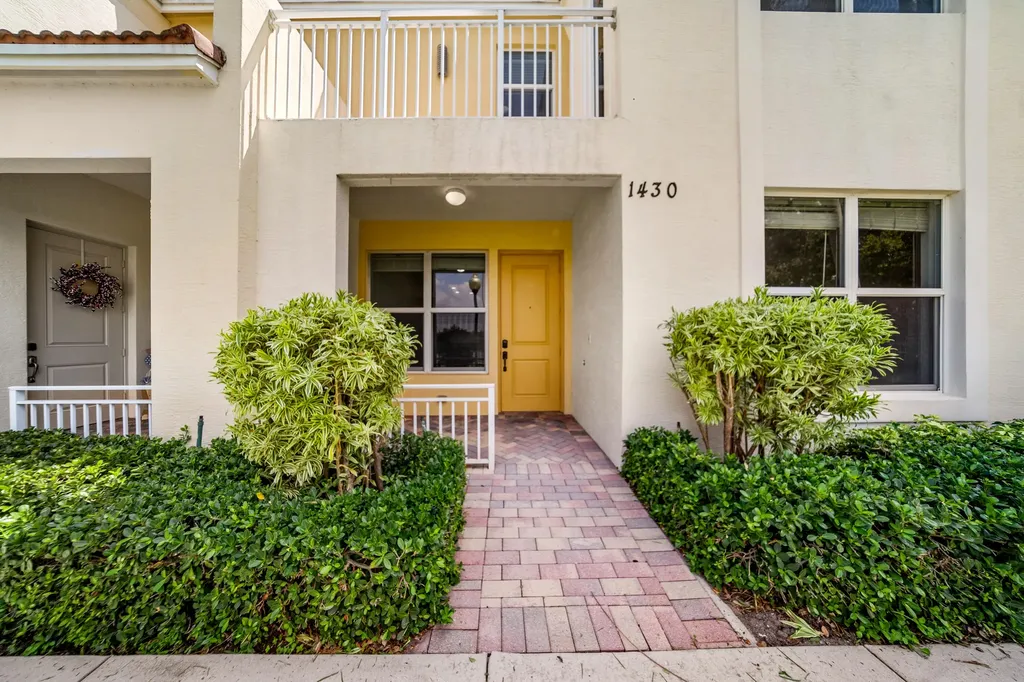 1430 NW 48th Lane Boca Raton FL 33431