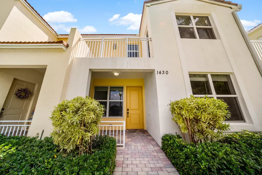 1430 NW 48th Lane Boca Raton FL 33431