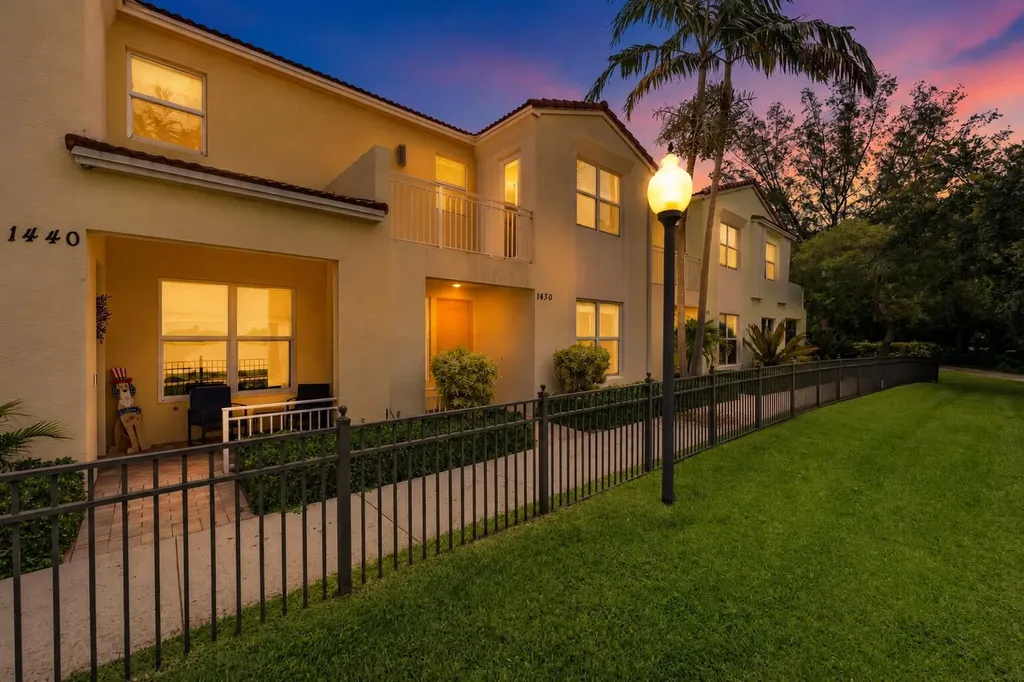 1430 NW 48th Lane Boca Raton FL 33431