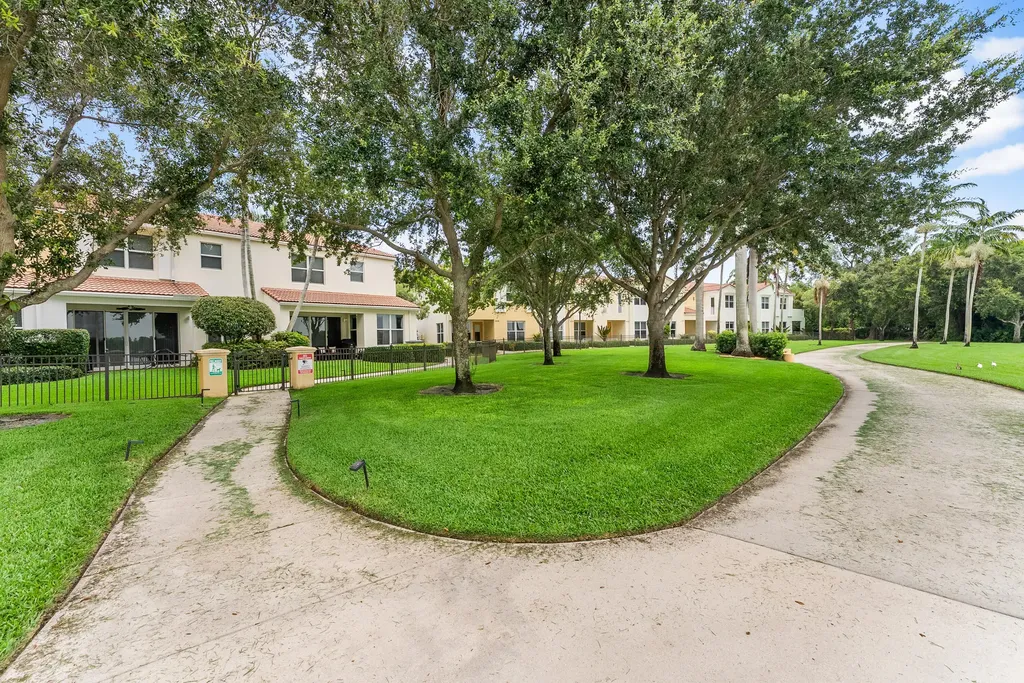 1430 NW 48th Lane Boca Raton FL 33431