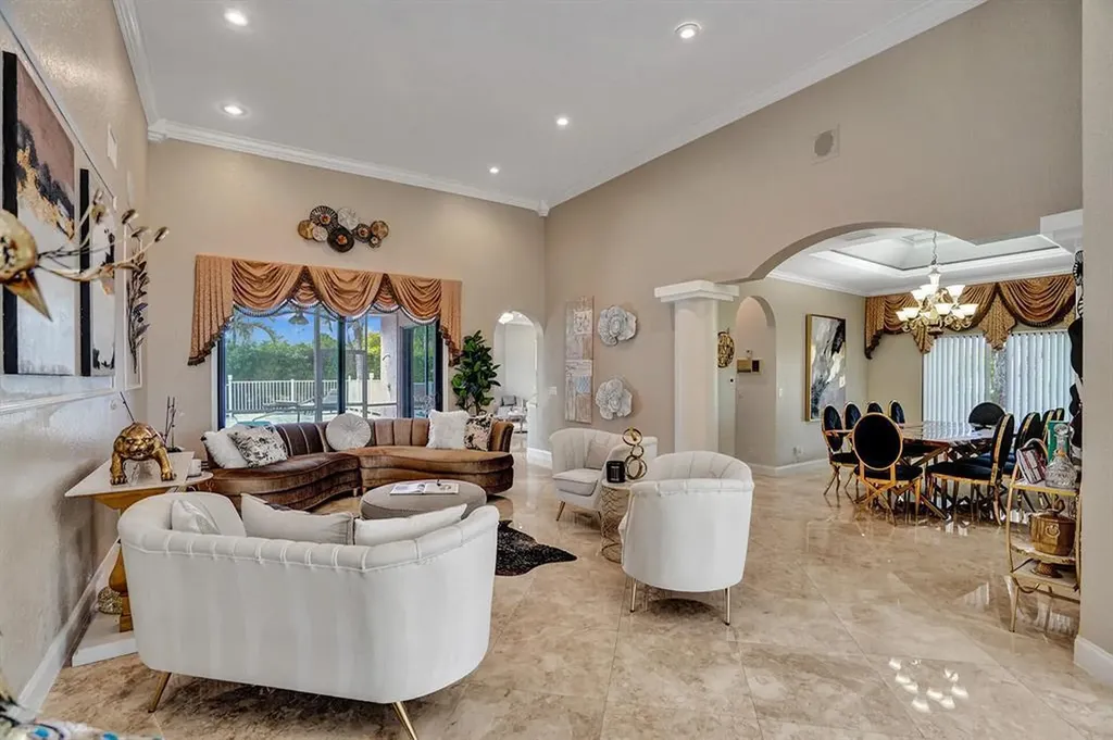 2150 Warwick Hills Way Coral Springs FL 33071