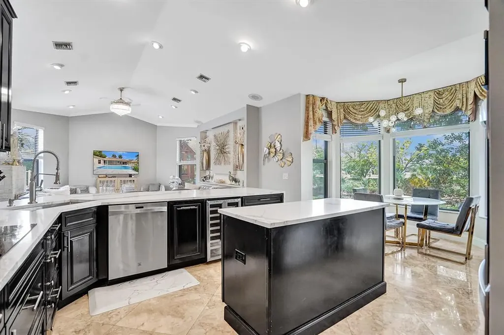 2150 Warwick Hills Way Coral Springs FL 33071