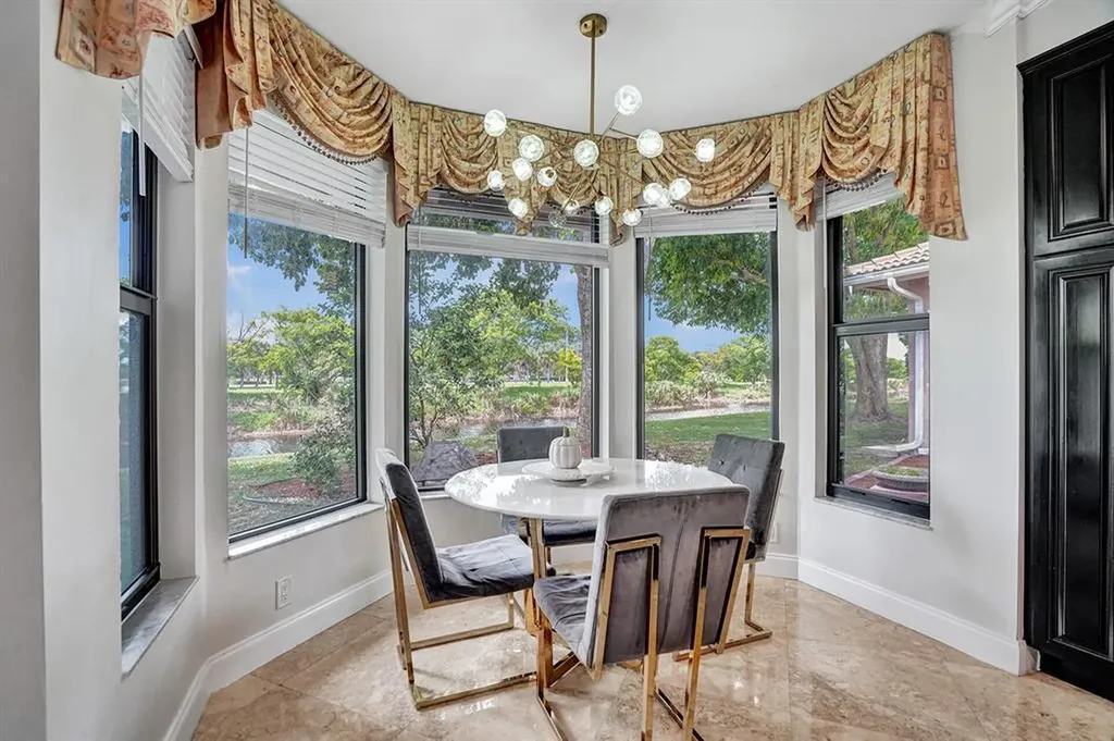 2150 Warwick Hills Way Coral Springs FL 33071