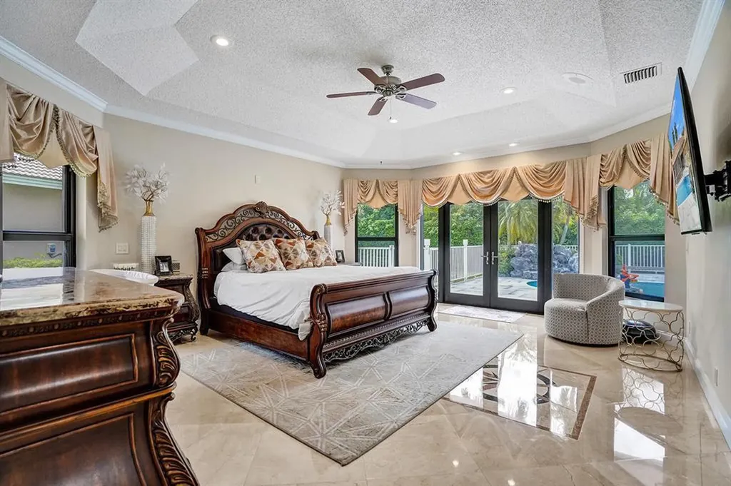 2150 Warwick Hills Way Coral Springs FL 33071