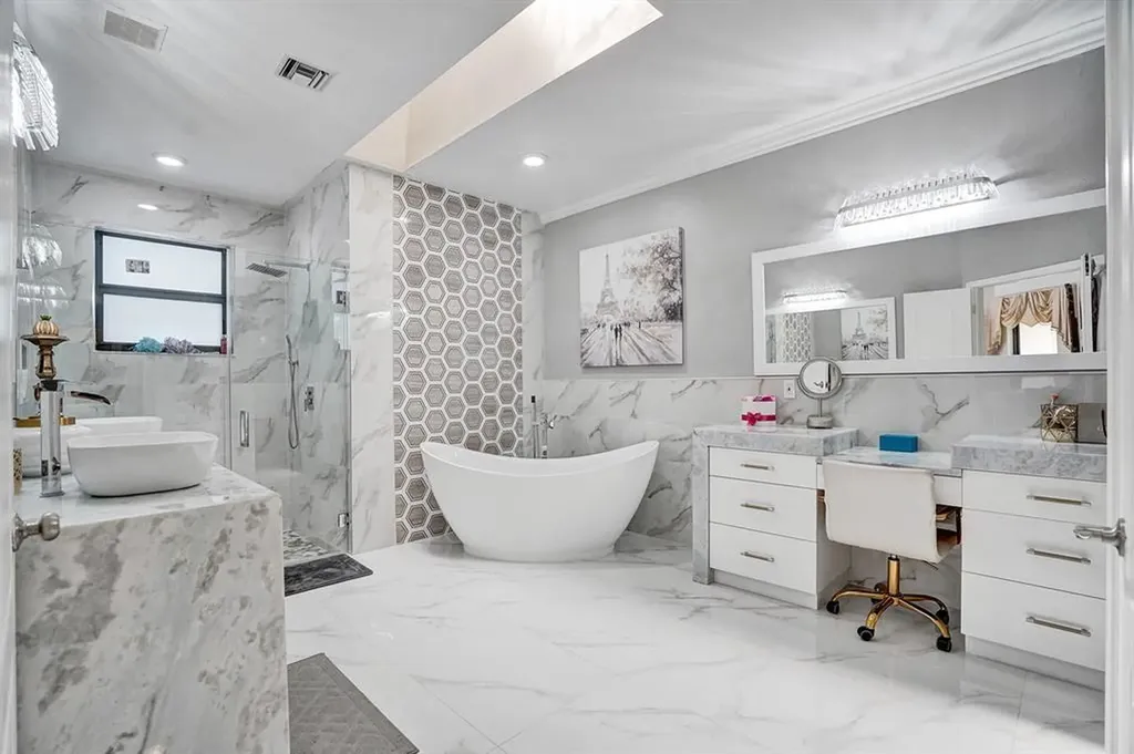 2150 Warwick Hills Way Coral Springs FL 33071