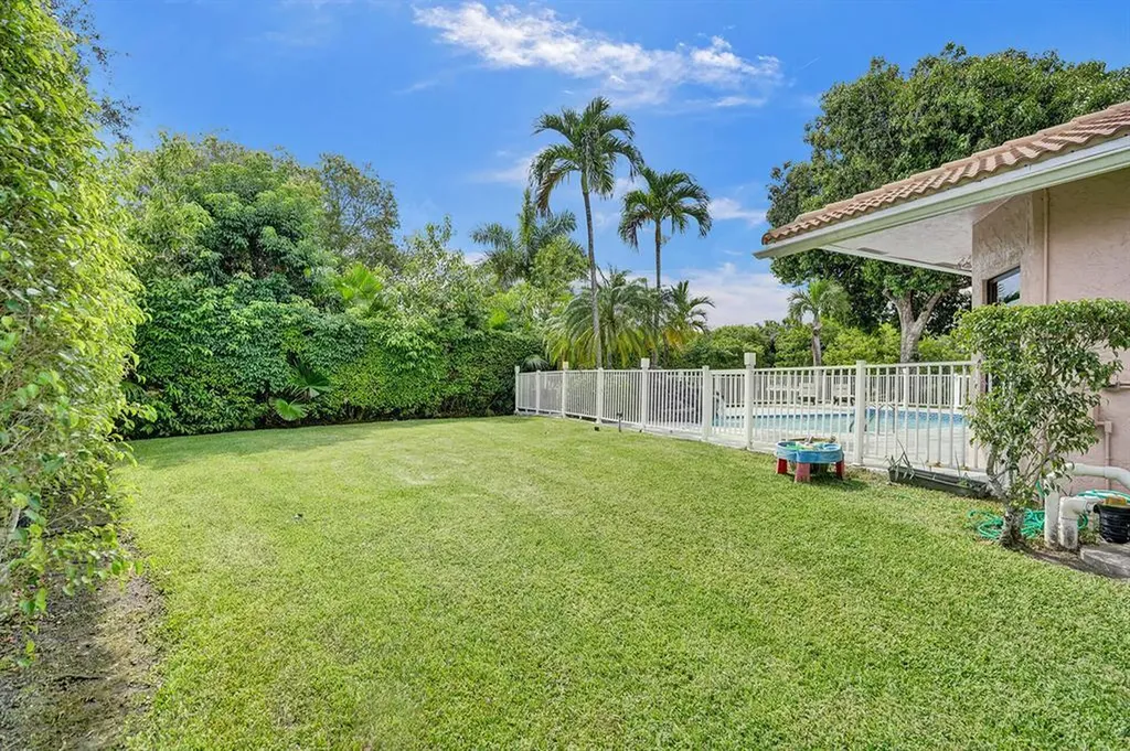2150 Warwick Hills Way Coral Springs FL 33071