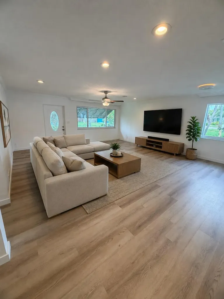 1117 SE 5th Street Deerfield Beach FL 33441