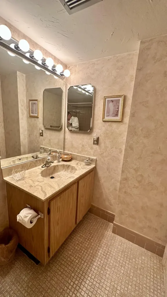 6585 Kensington Lane Delray Beach FL 33446