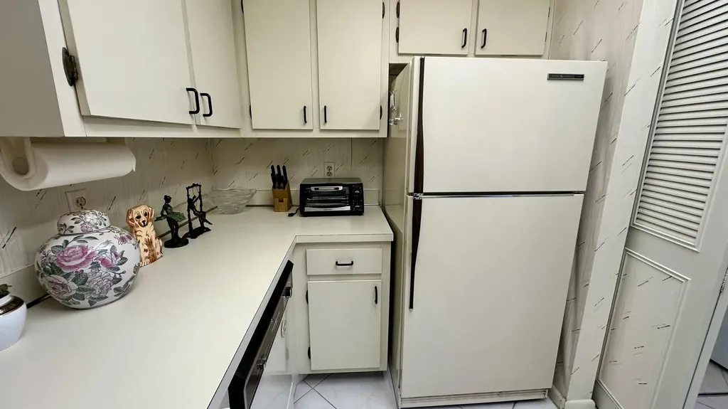 6585 Kensington Lane Delray Beach FL 33446