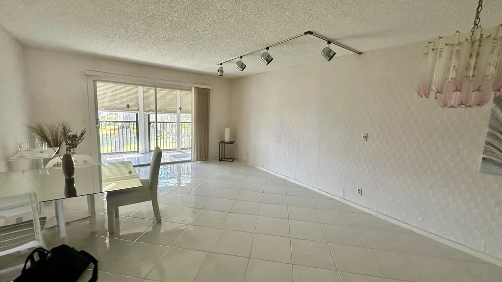 6585 Kensington Lane Delray Beach FL 33446