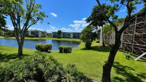 6585 Kensington Lane Delray Beach FL 33446