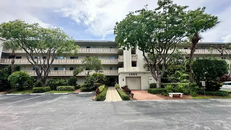 6585 Kensington Lane Delray Beach FL 33446