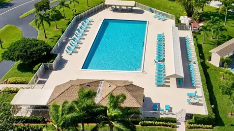 6585 Kensington Lane Delray Beach FL 33446