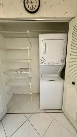 6585 Kensington Lane Delray Beach FL 33446