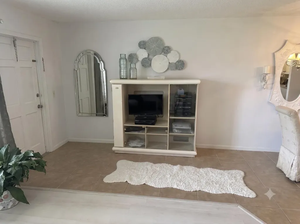 361 Windsor P West Palm Beach FL 33417