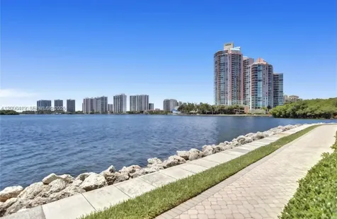 3600 Mystic Pointe Drive Aventura FL 33180
