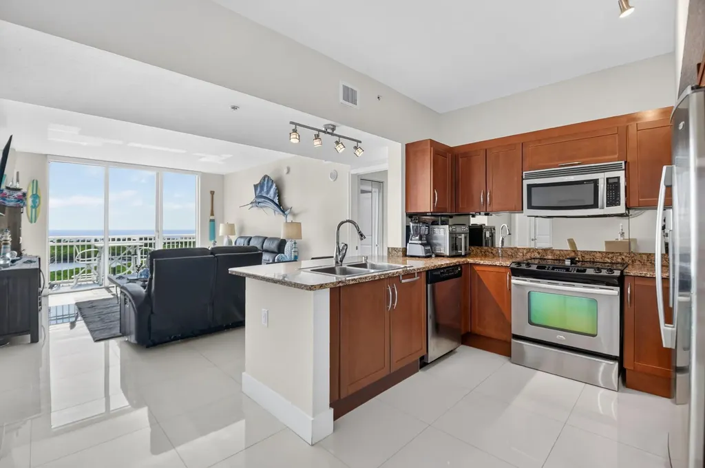 450 N Federal Highway Boynton Beach FL 33435