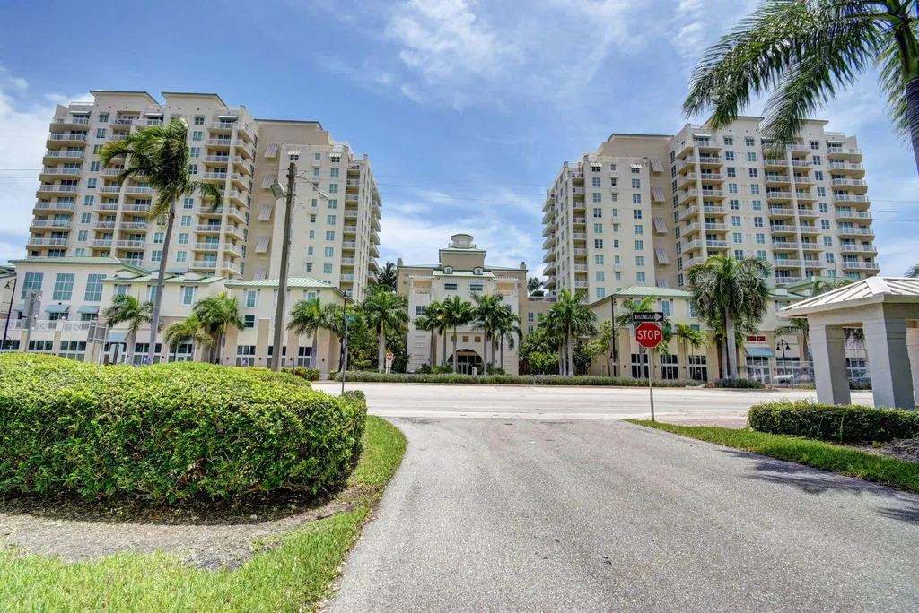 450 N Federal Highway Boynton Beach FL 33435