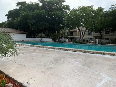 2830 Riverside Drive Coral Springs FL 33065