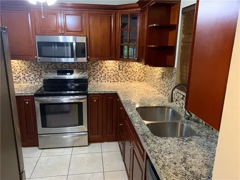 2830 Riverside Drive Coral Springs FL 33065
