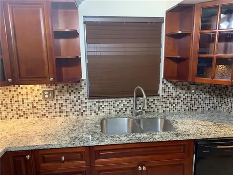 2830 Riverside Drive Coral Springs FL 33065