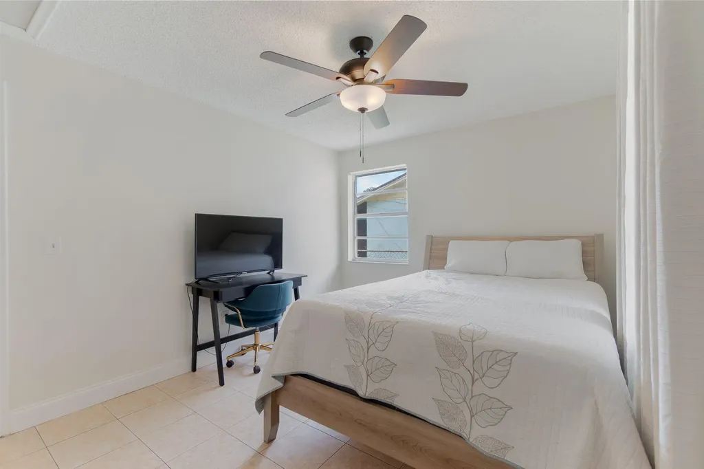 799 Ilene Road E West Palm Beach FL 33415