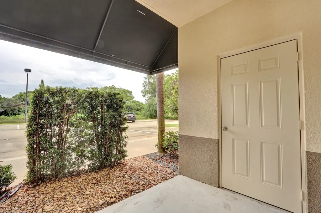 4903 Midtown Lane Palm Beach Gardens FL 33418