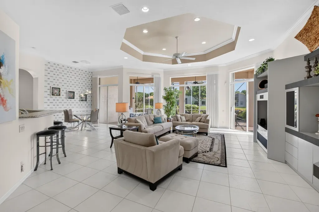 5281 Brooklawn Terrace Boynton Beach FL 33437