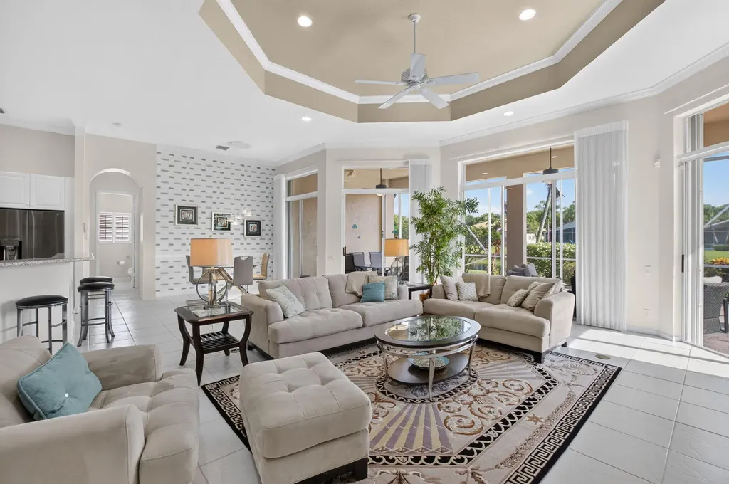 5281 Brooklawn Terrace Boynton Beach FL 33437