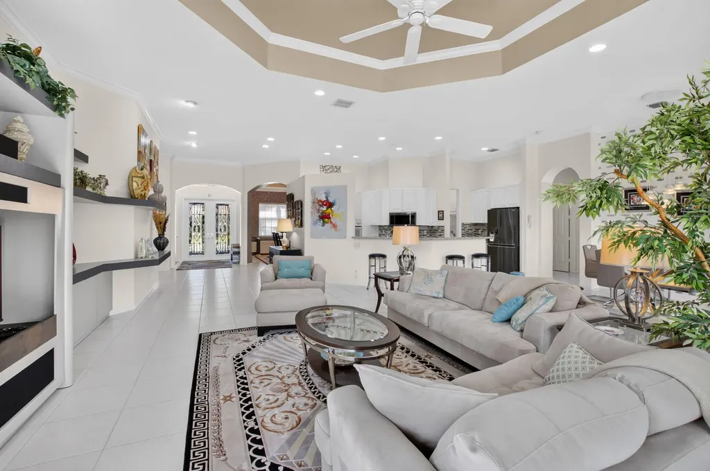 5281 Brooklawn Terrace Boynton Beach FL 33437