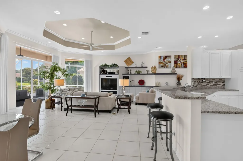 5281 Brooklawn Terrace Boynton Beach FL 33437
