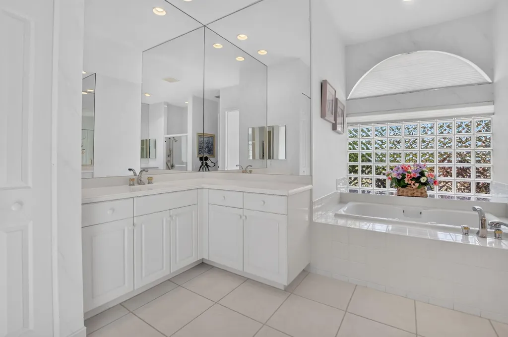 5281 Brooklawn Terrace Boynton Beach FL 33437