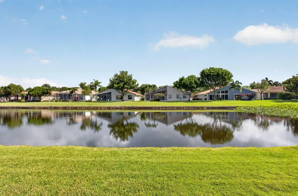 5281 Brooklawn Terrace Boynton Beach FL 33437