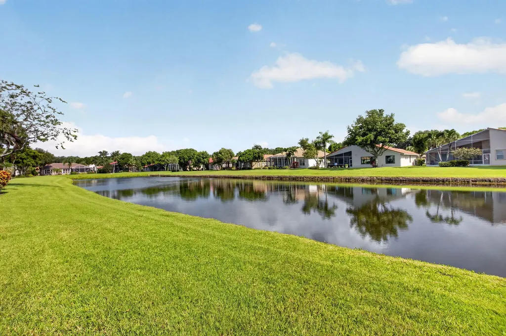 5281 Brooklawn Terrace Boynton Beach FL 33437