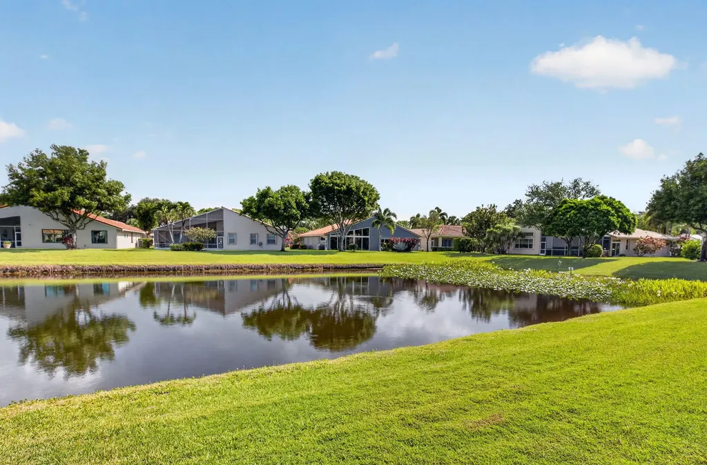5281 Brooklawn Terrace Boynton Beach FL 33437