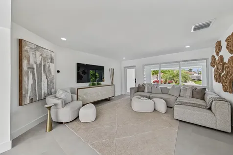 411 SE 2nd Avenue Pompano Beach FL 33060