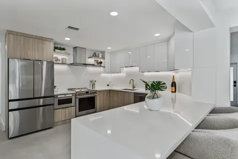 411 SE 2nd Avenue Pompano Beach FL 33060