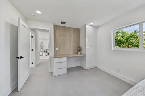 411 SE 2nd Avenue Pompano Beach FL 33060