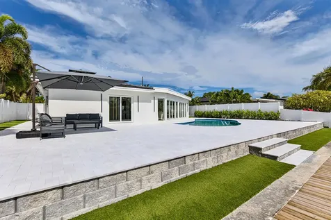 411 SE 2nd Avenue Pompano Beach FL 33060