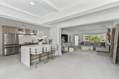 411 SE 2nd Avenue Pompano Beach FL 33060