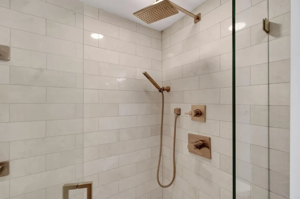 8460 Casa Del Lago Boca Raton FL 33433