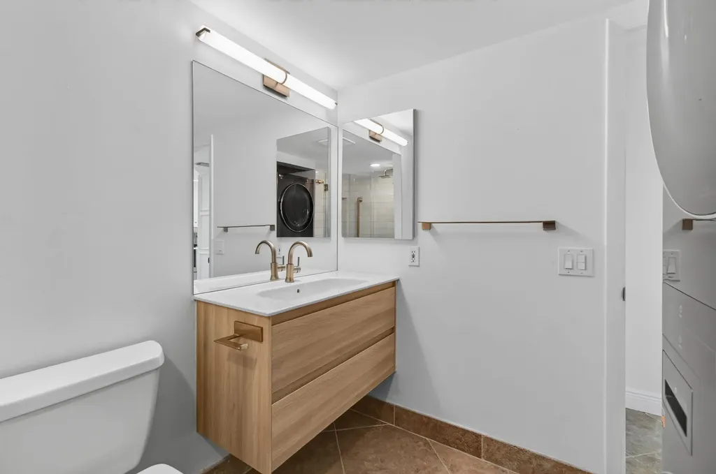 8460 Casa Del Lago Boca Raton FL 33433
