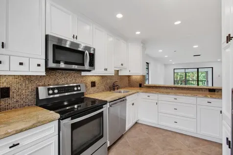 8460 Casa Del Lago Boca Raton FL 33433