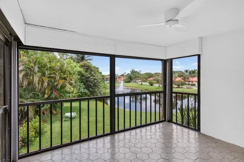 8460 Casa Del Lago Boca Raton FL 33433